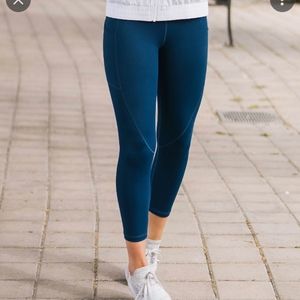 Navy Pocket Light N Tight Capri